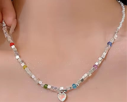 Collar Aly