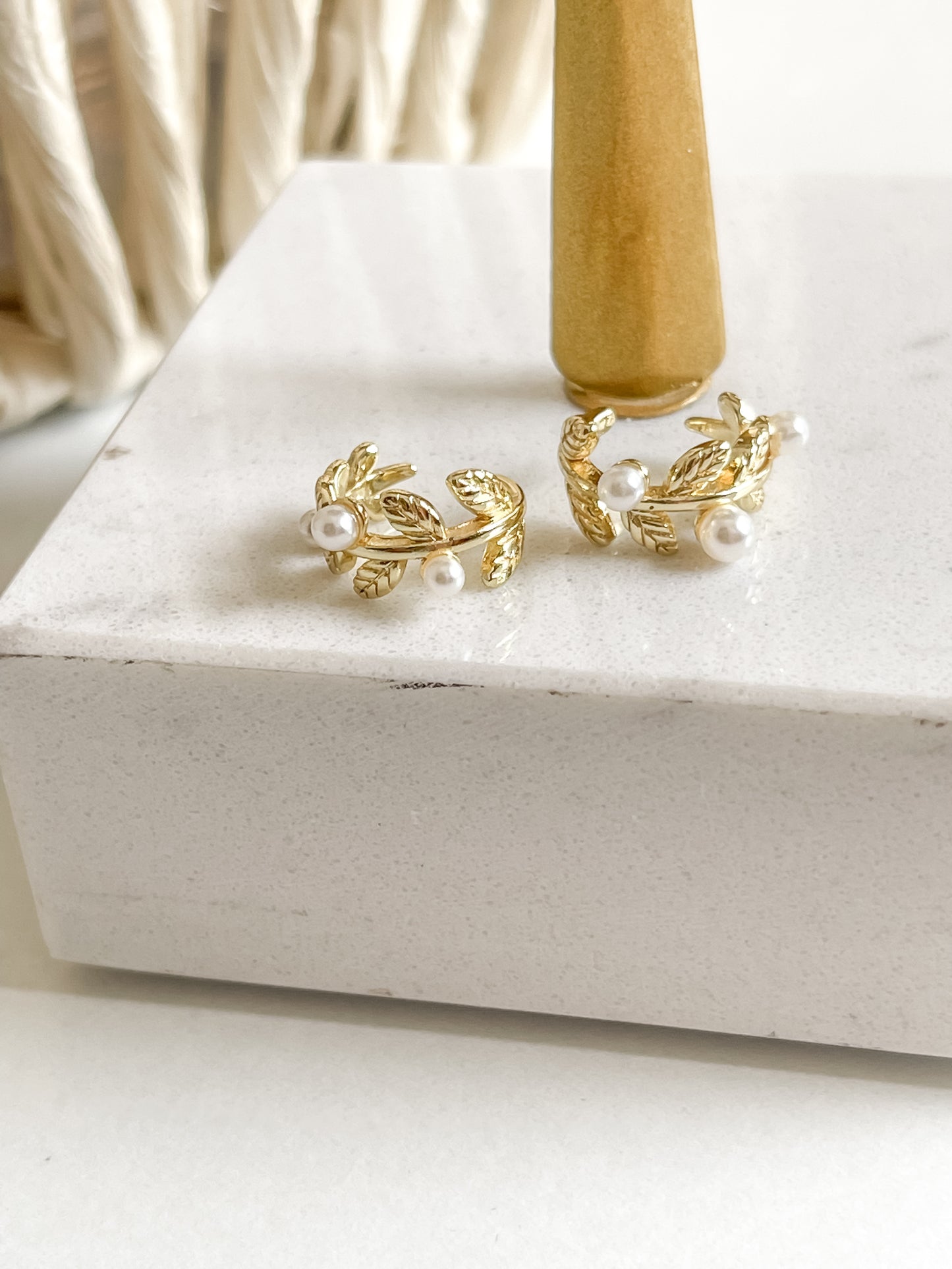 Arete clip hojita Perla